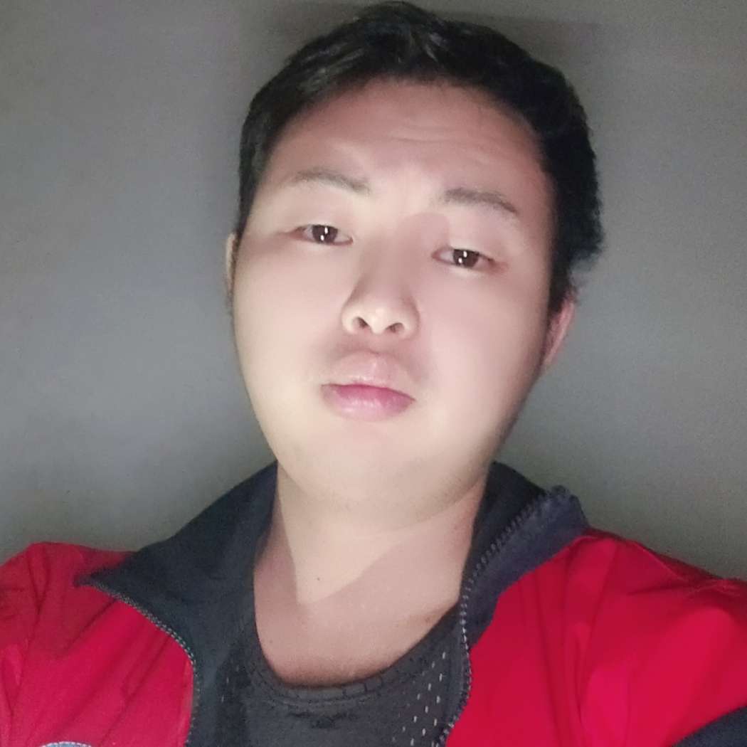 悲凉拿黄豆的照片