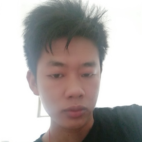从你身边走过。的照片