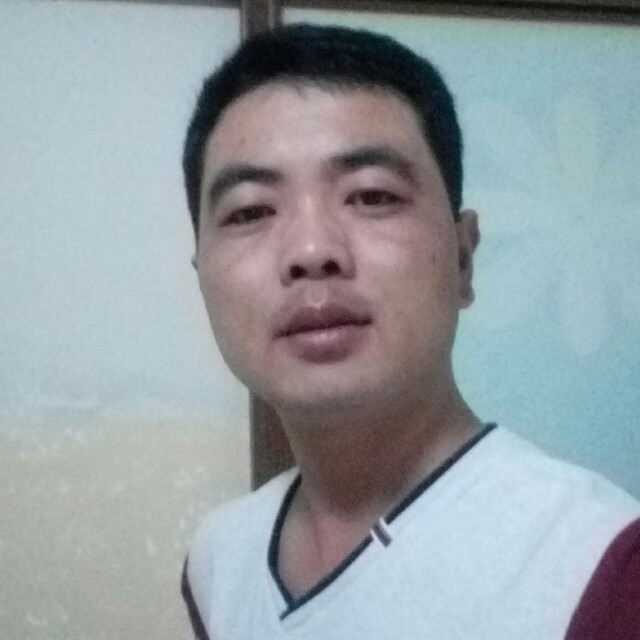 漠然白云的照片