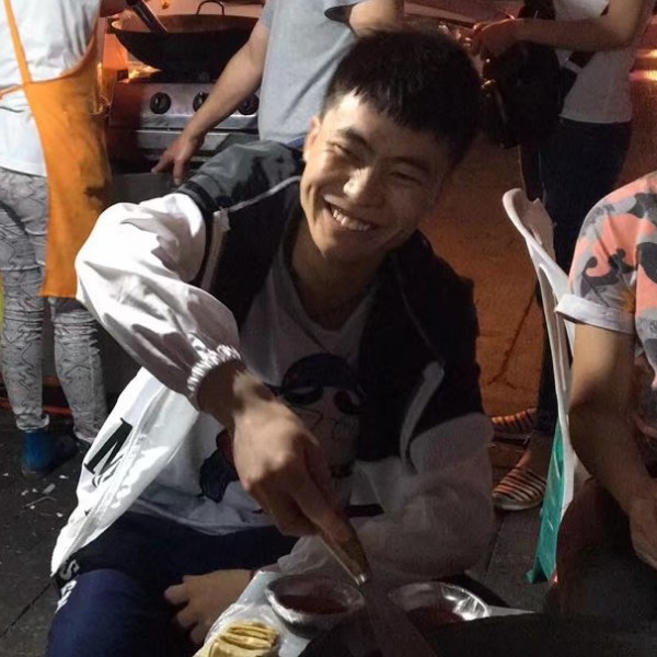 舒适回眸月饼的照片