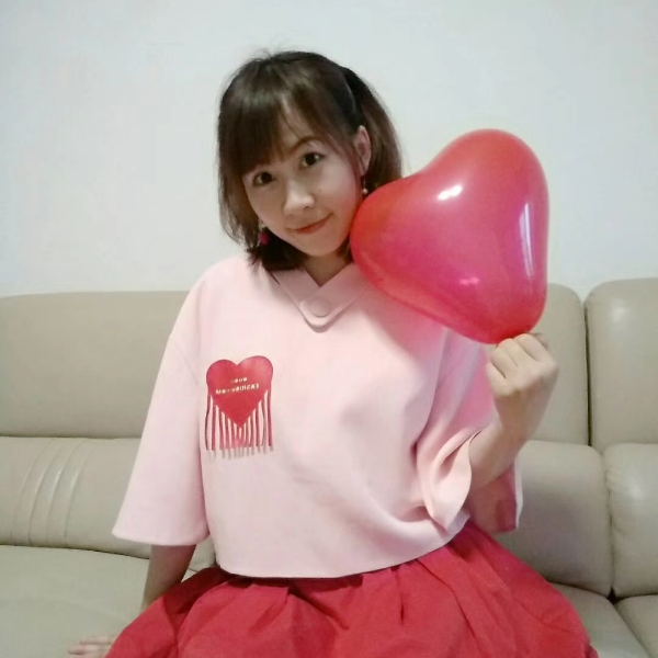 小妖角的照片