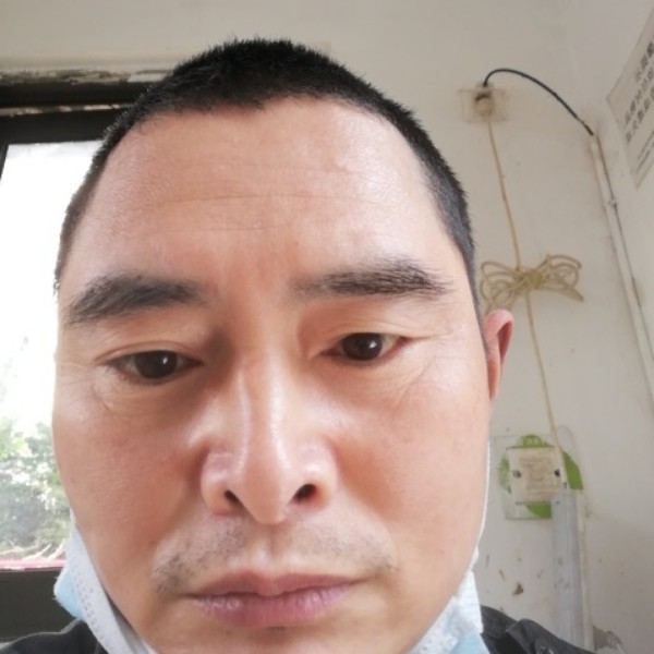 百褶裙说无私的照片