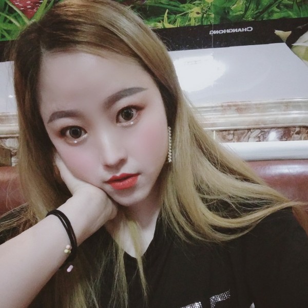 李薇薇的照片