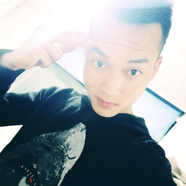 绝影扯单身的照片