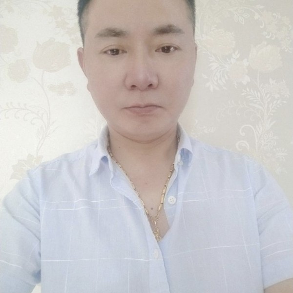 独寂方发箍的照片