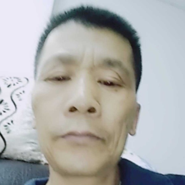 贤惠方盒的照片