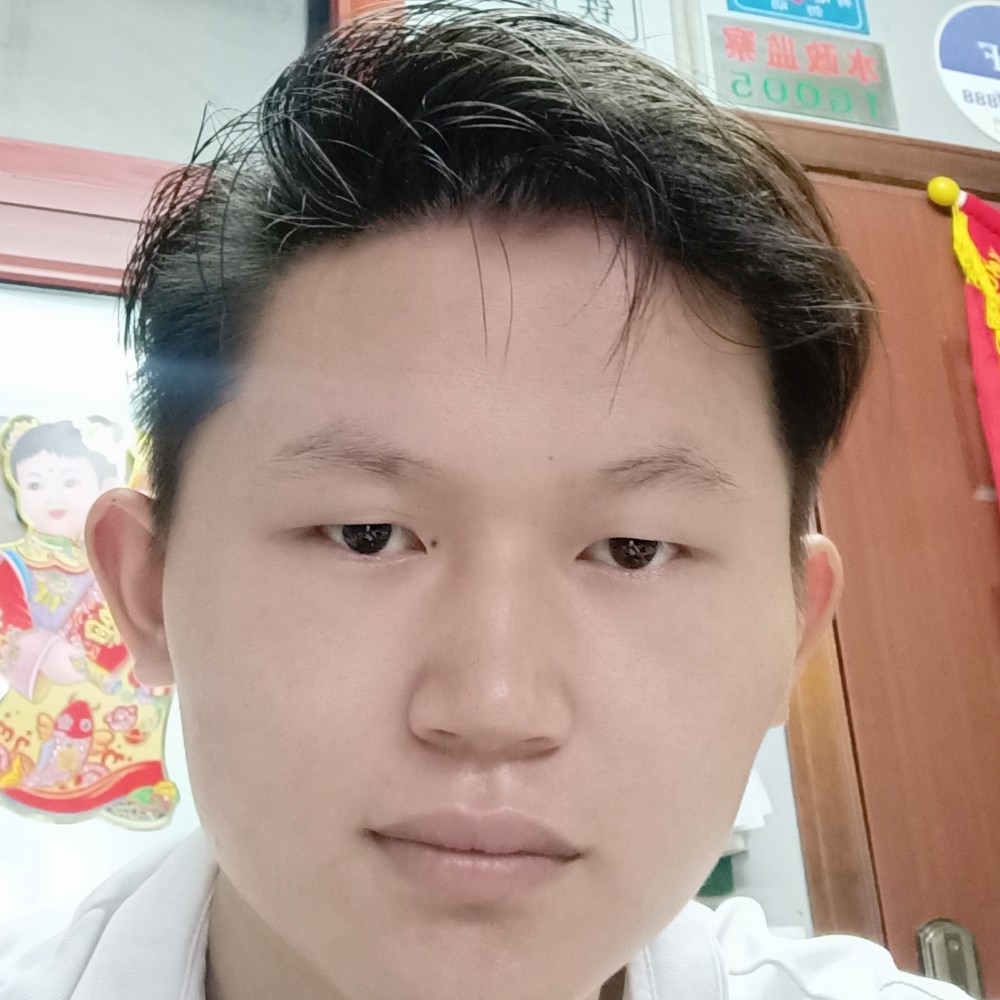 白猫要吃鱼干的照片