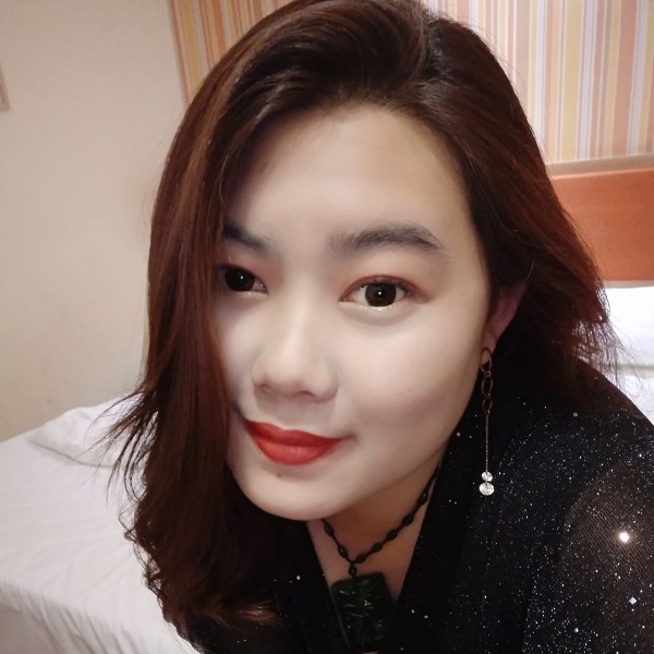 独立的女人❤️的照片