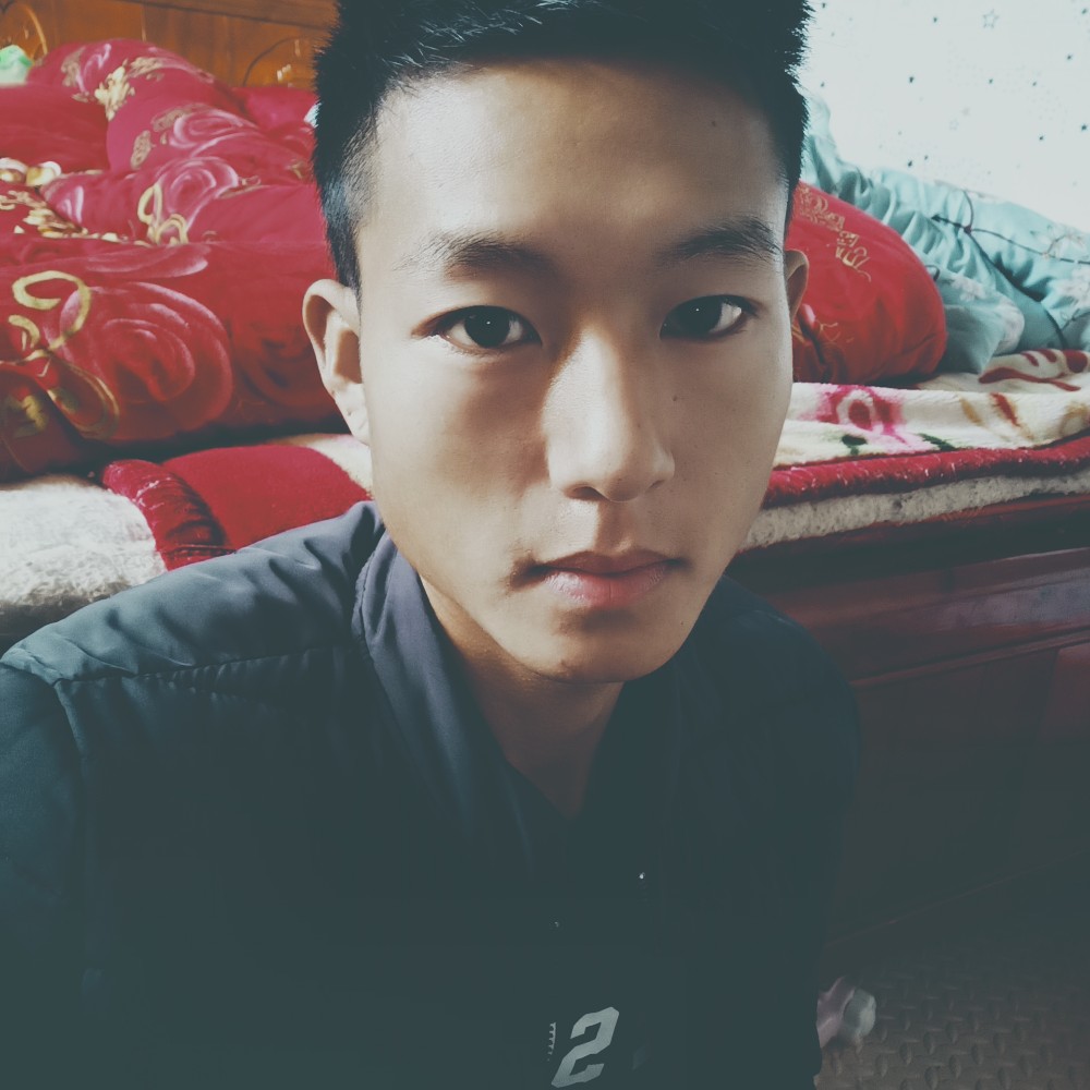 渣丷男的照片