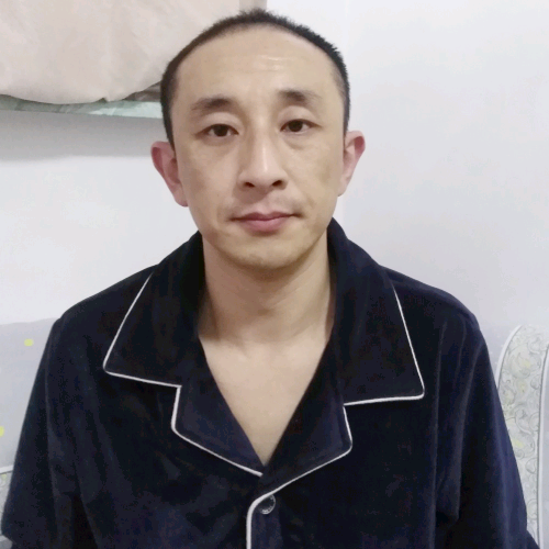 端庄倾心保温杯的照片