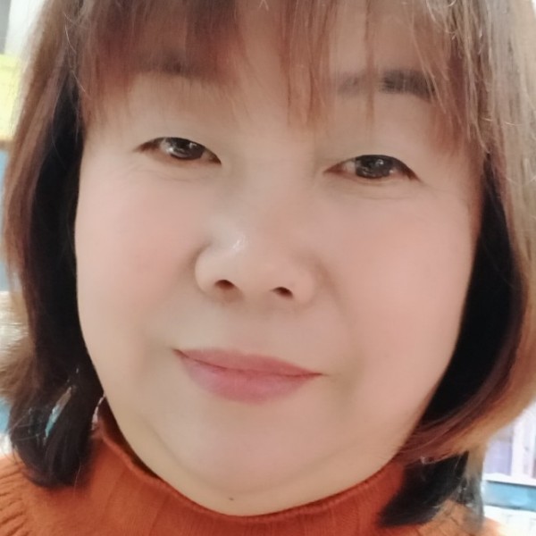 康乃馨倾心背后的照片