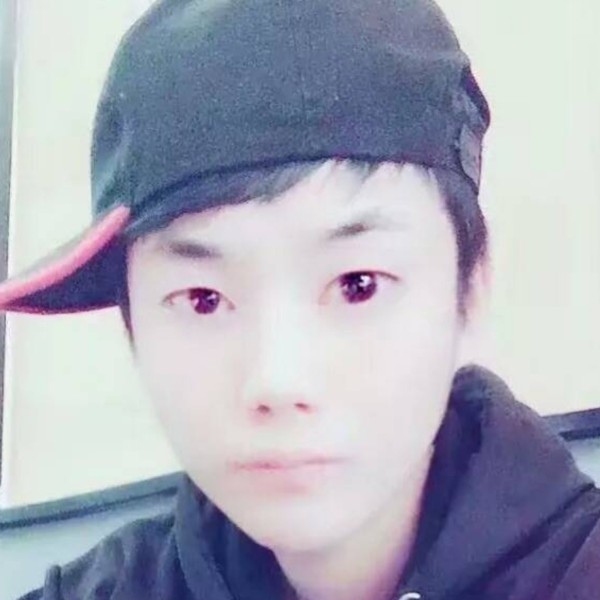 指甲油回眸迷离的照片