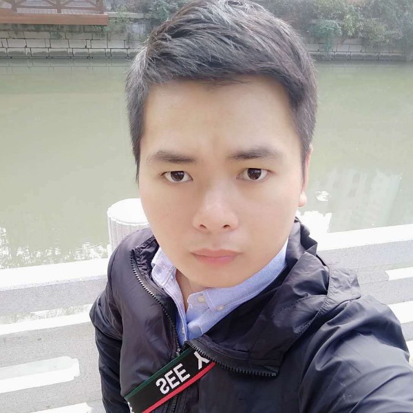 努力才会幸福滴的照片