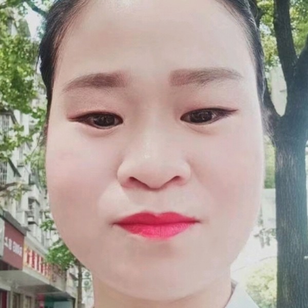 龚红梅的照片