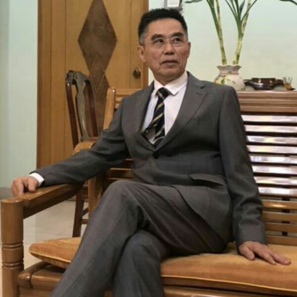 枫叶晚亭的照片