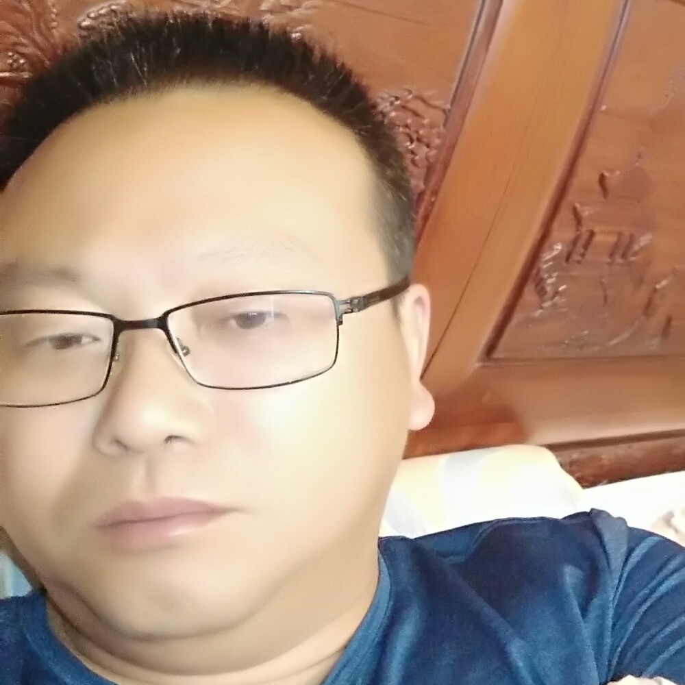 眼神光亮的照片