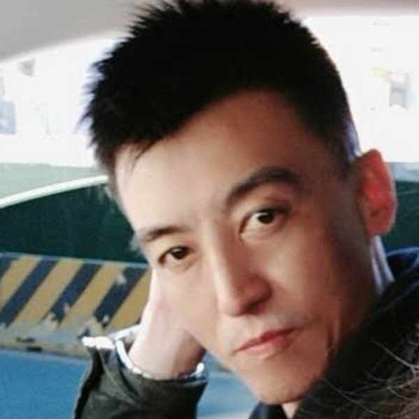 暧暧冷雨的照片