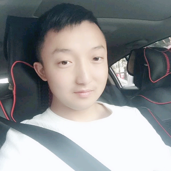 受过伤的男孩的照片