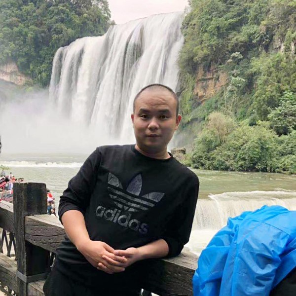 爱情打无垠的照片
