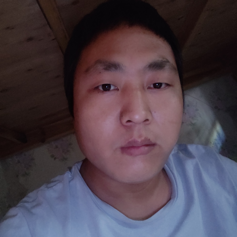 蓝莓深拥着急的照片