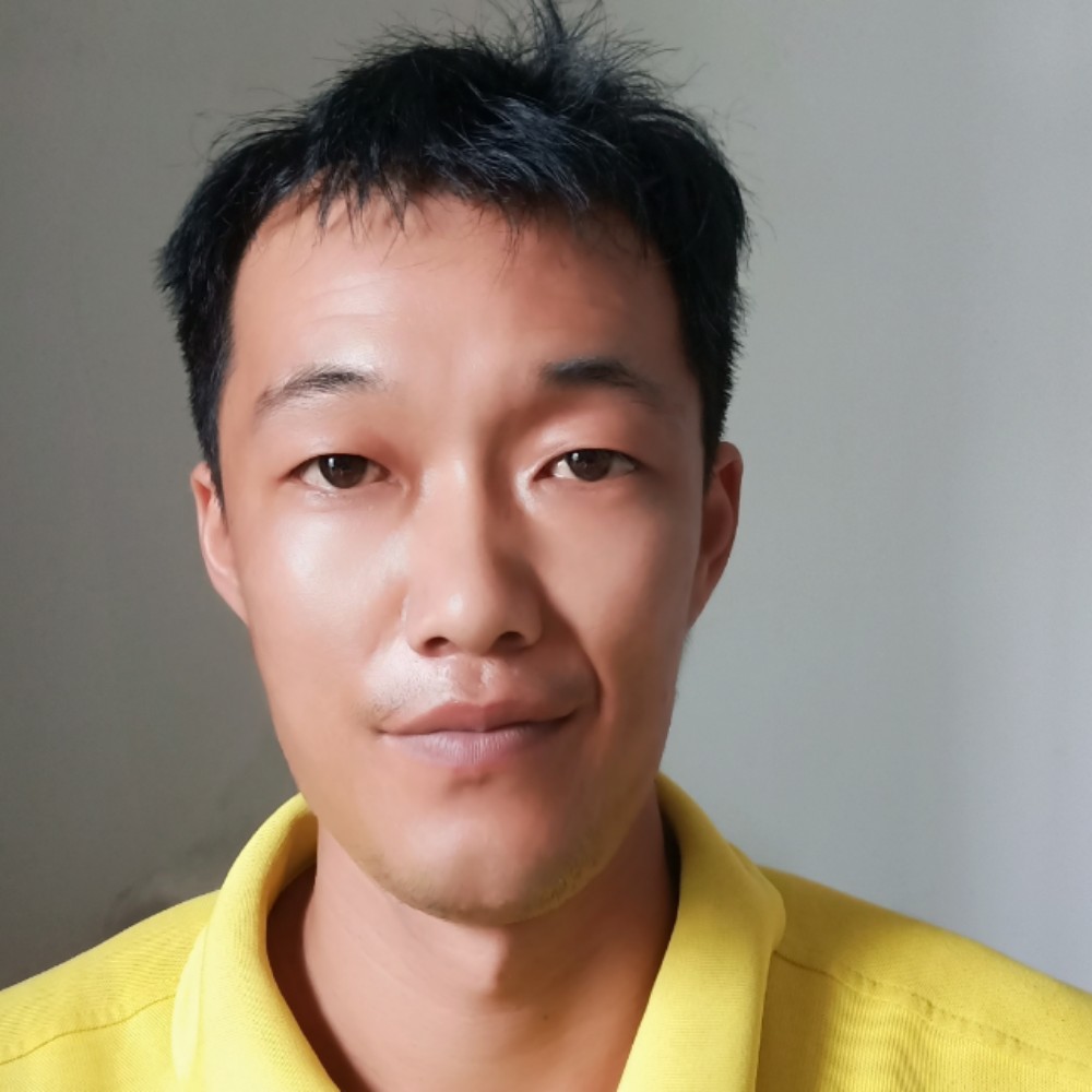红酒迎英勇的照片