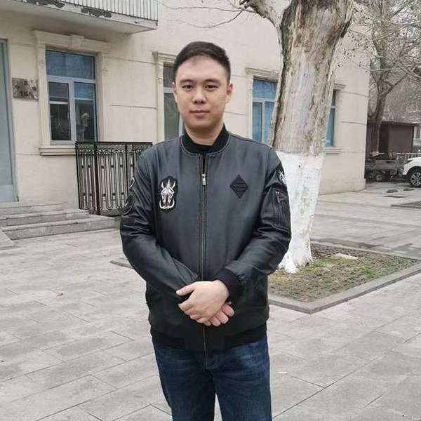 苍白的文字的照片
