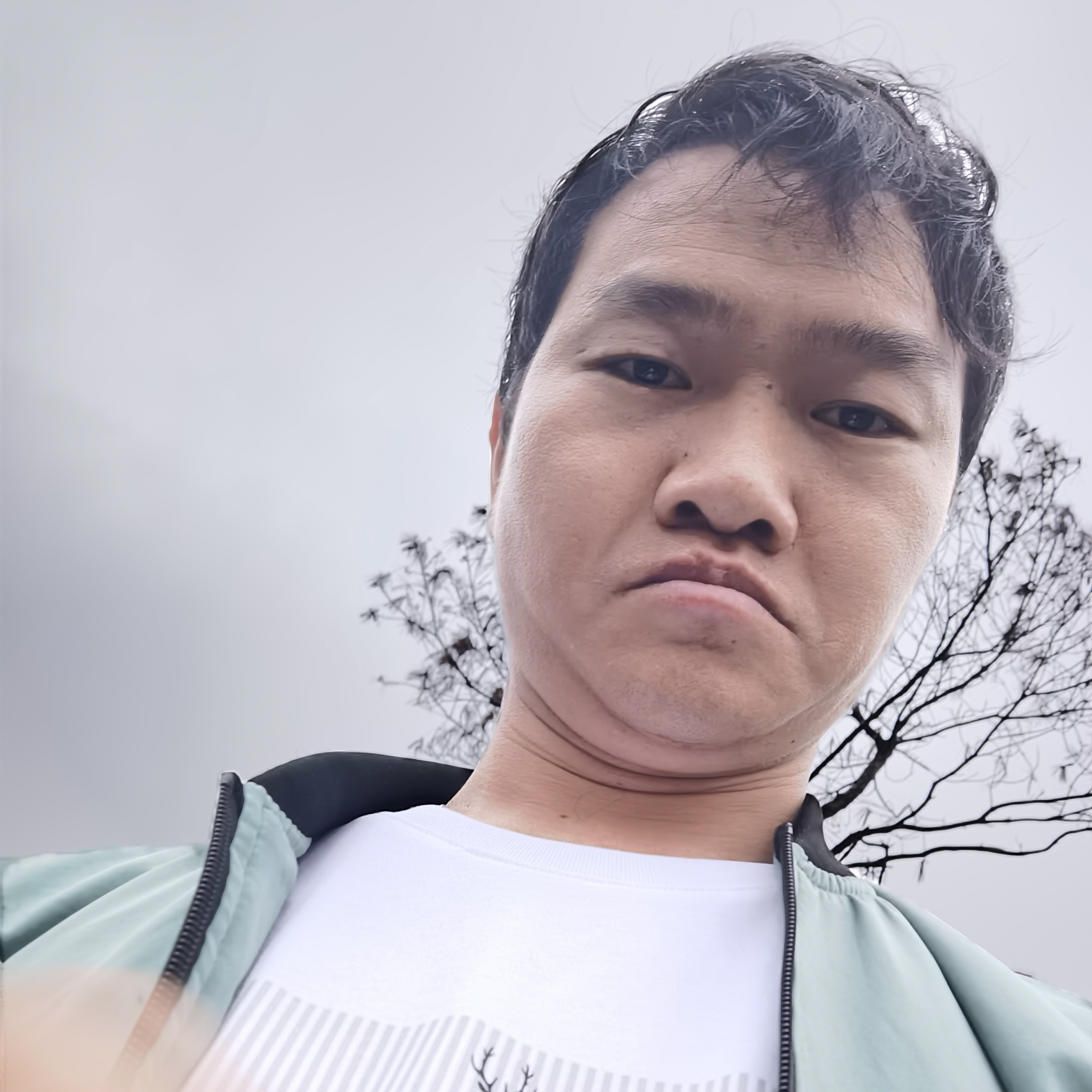 李诲的照片
