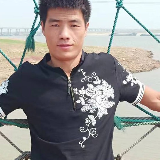 初与酒哥的照片