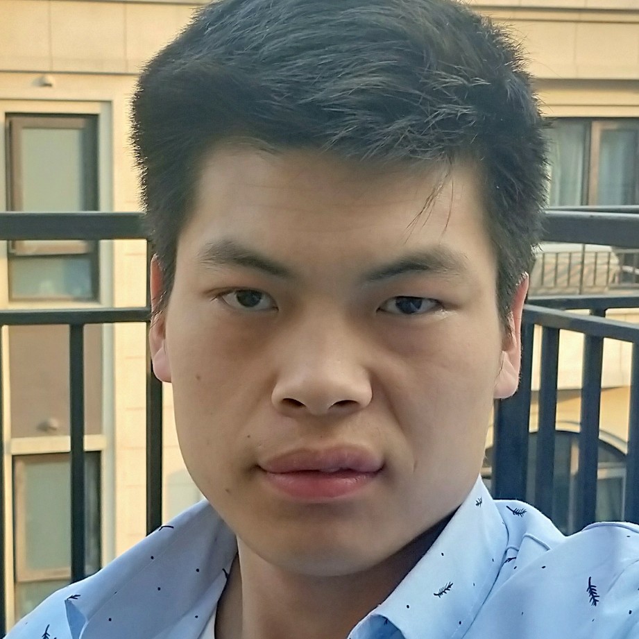 晨阳漠然的照片