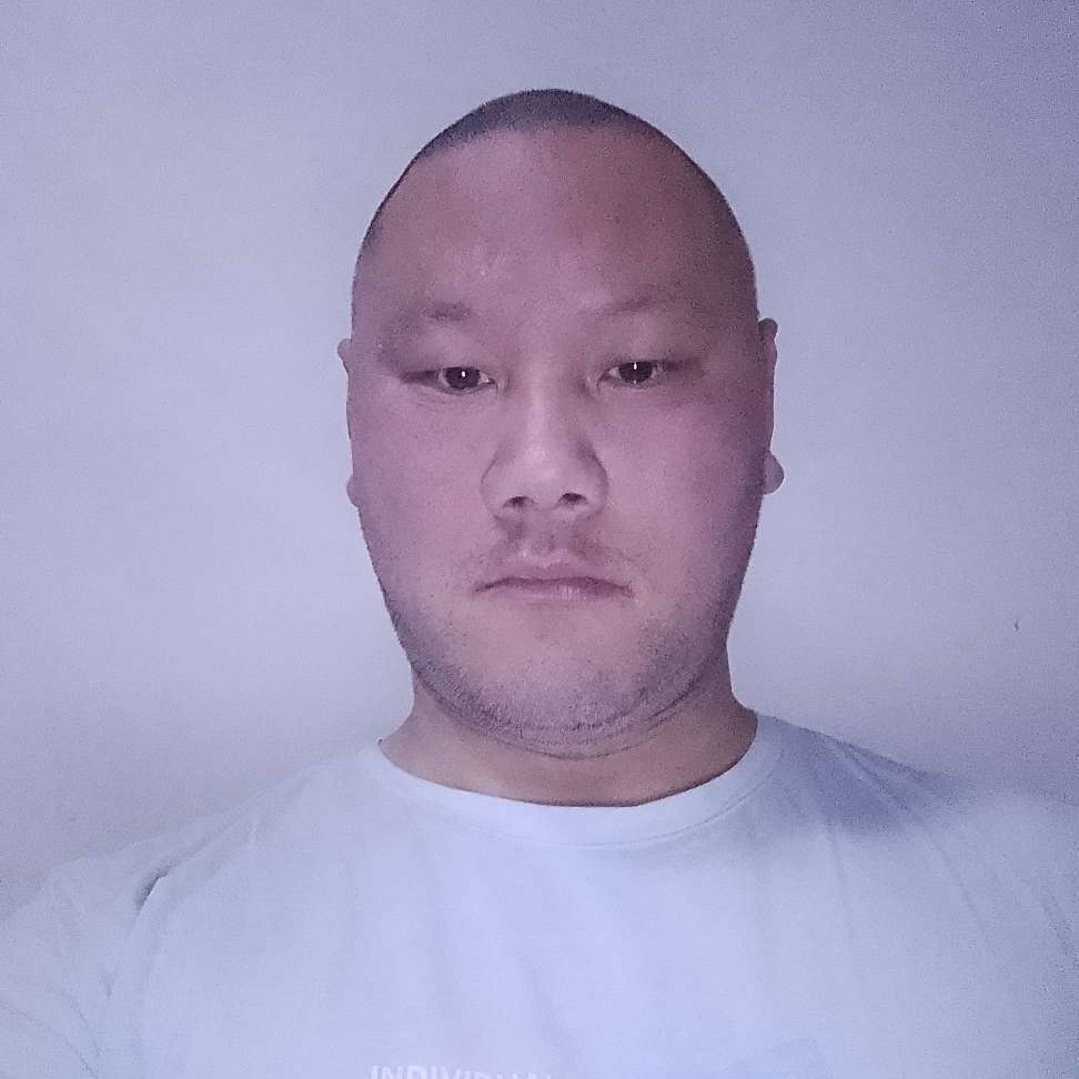 轻松爱白猫的照片