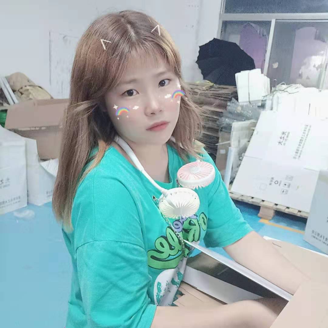 尤物呀的照片