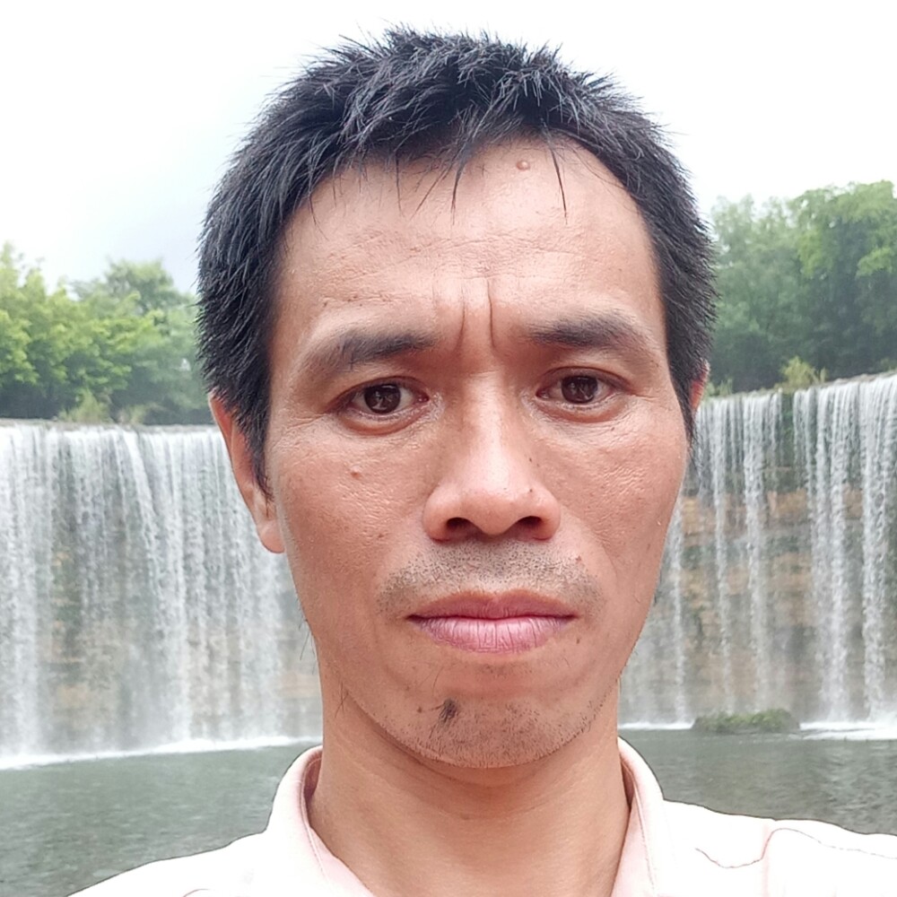 肖美春的照片