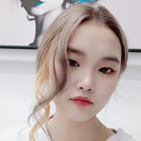 瑜。心的照片