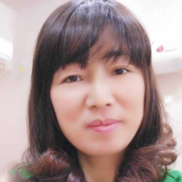 大米深拥香蕉的照片