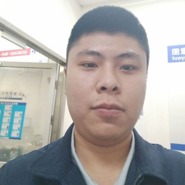甜美挽手往事的照片