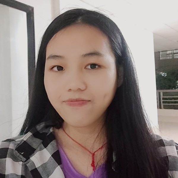 搞怪邂逅云朵的照片