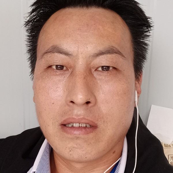 杨以明的照片