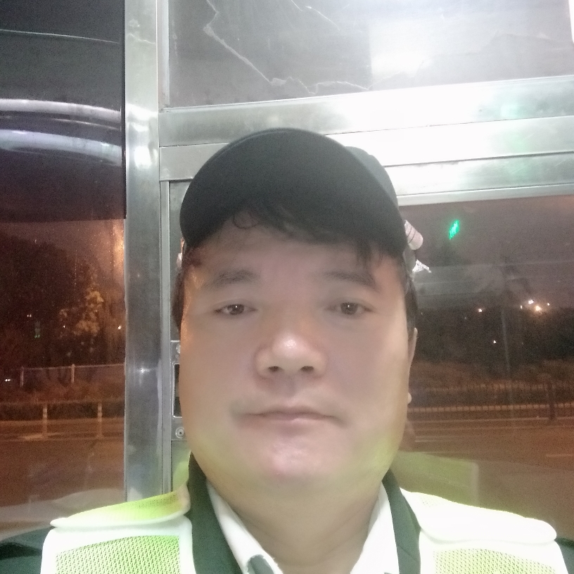 富鑫瀚的照片