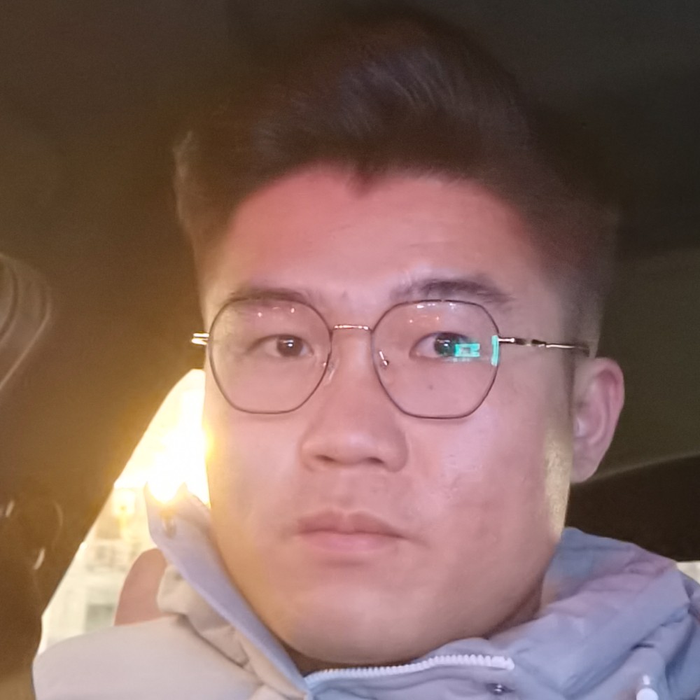 黄展浩的照片