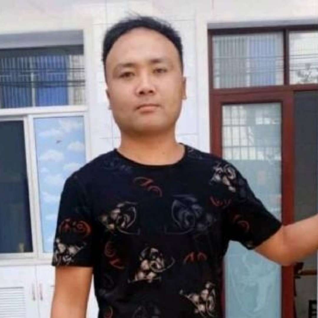 传统邂逅小伙的照片