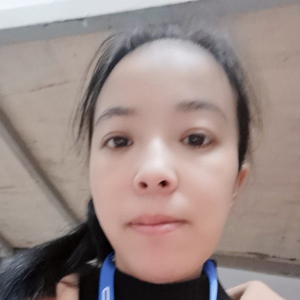 俊秀等待鼠标的照片