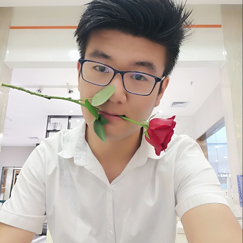 单身笑小熊猫的照片