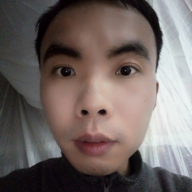现代鞋子的照片