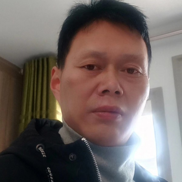 小天鹅笑忧伤的照片