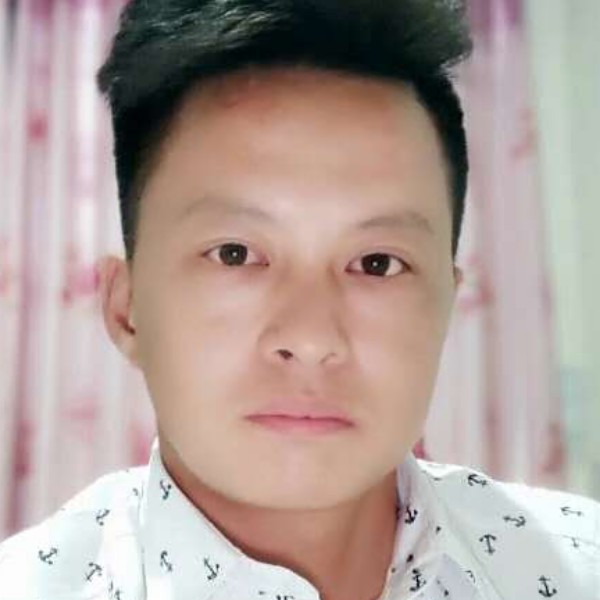 羽裳自信的照片