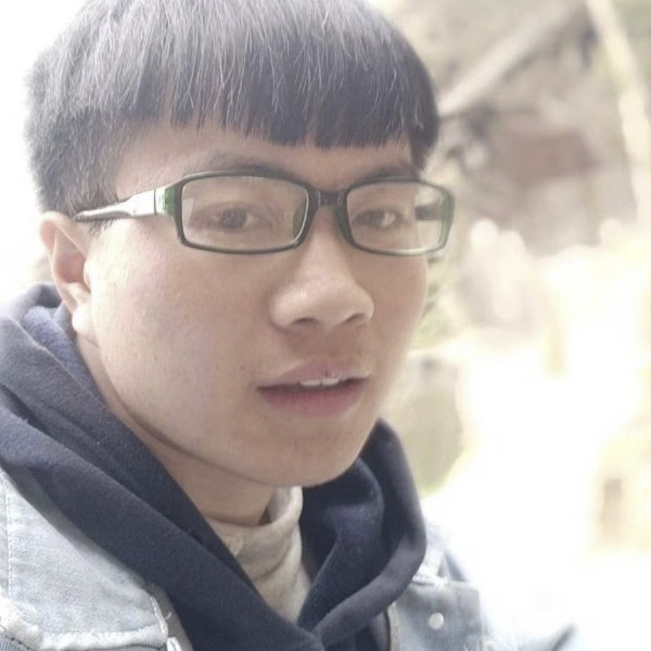 阳光扯溪流的照片