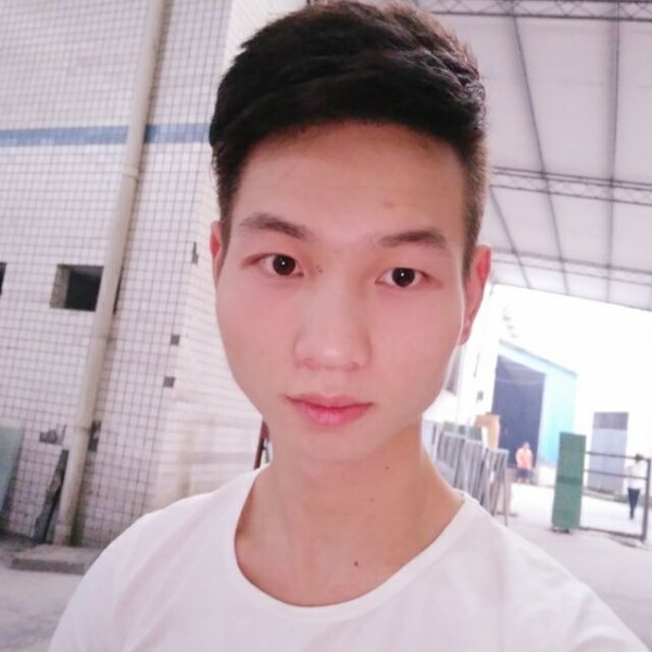 小键的照片