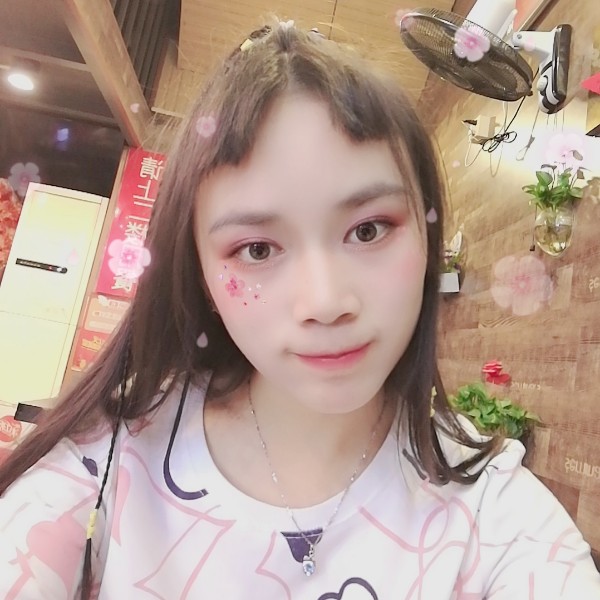 小粉嘟嘟的照片