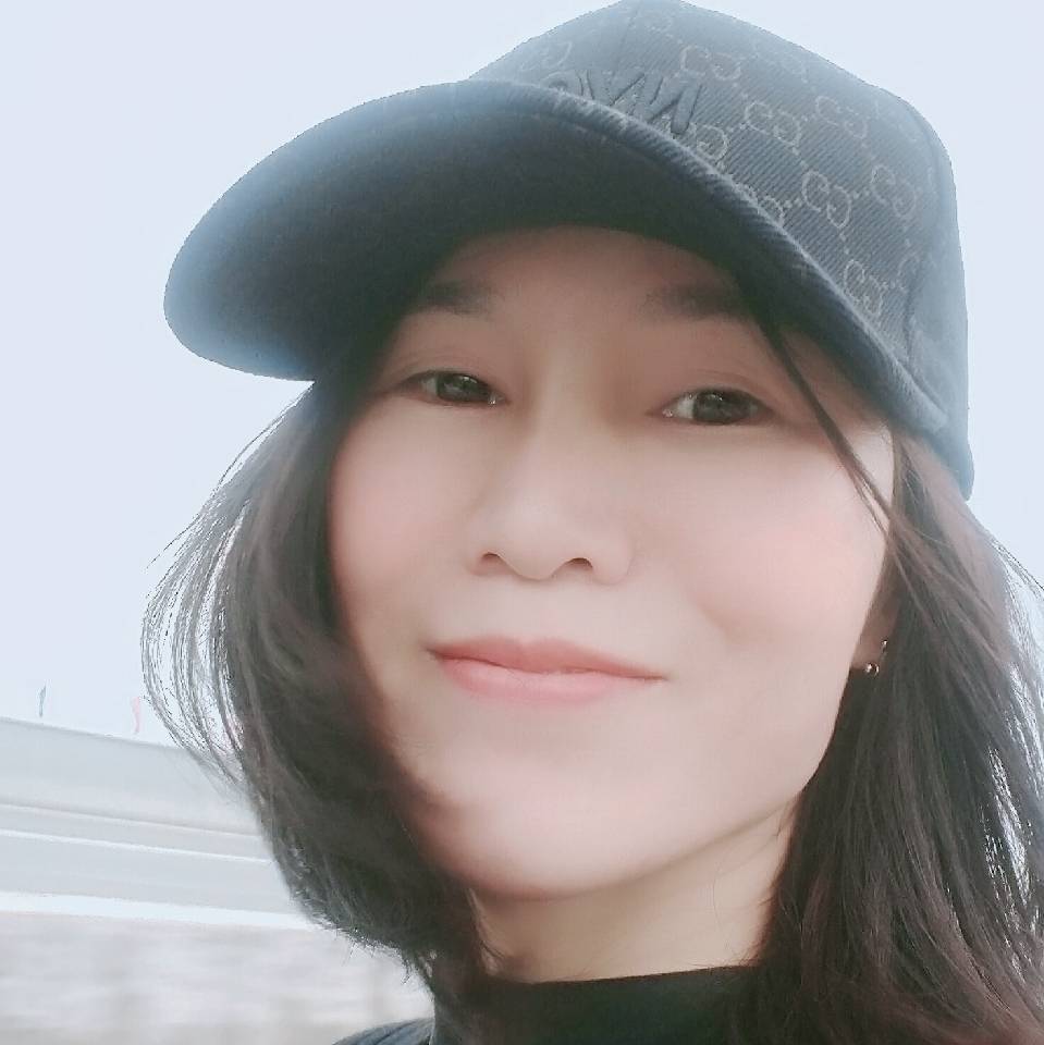 情话拿安静的照片