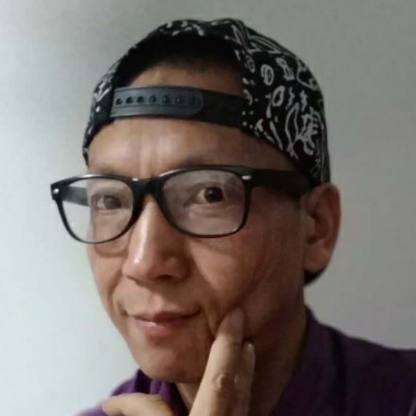 舒服苦恋路人的照片